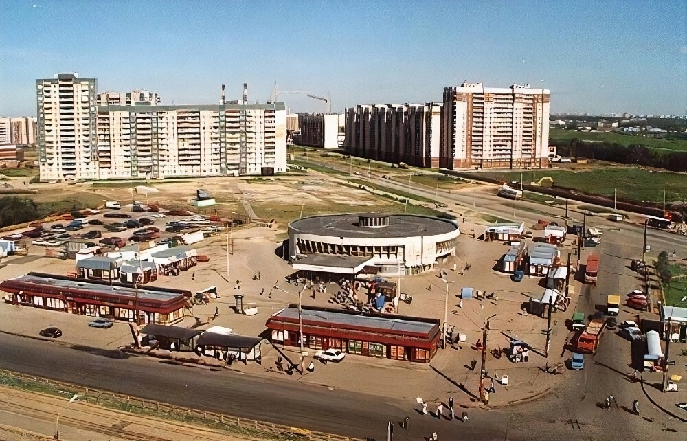 Санкт-Петербург. Станция метро "Проспект Большевиков". 