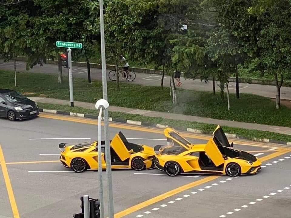 9. Не один, а два Lamborghini