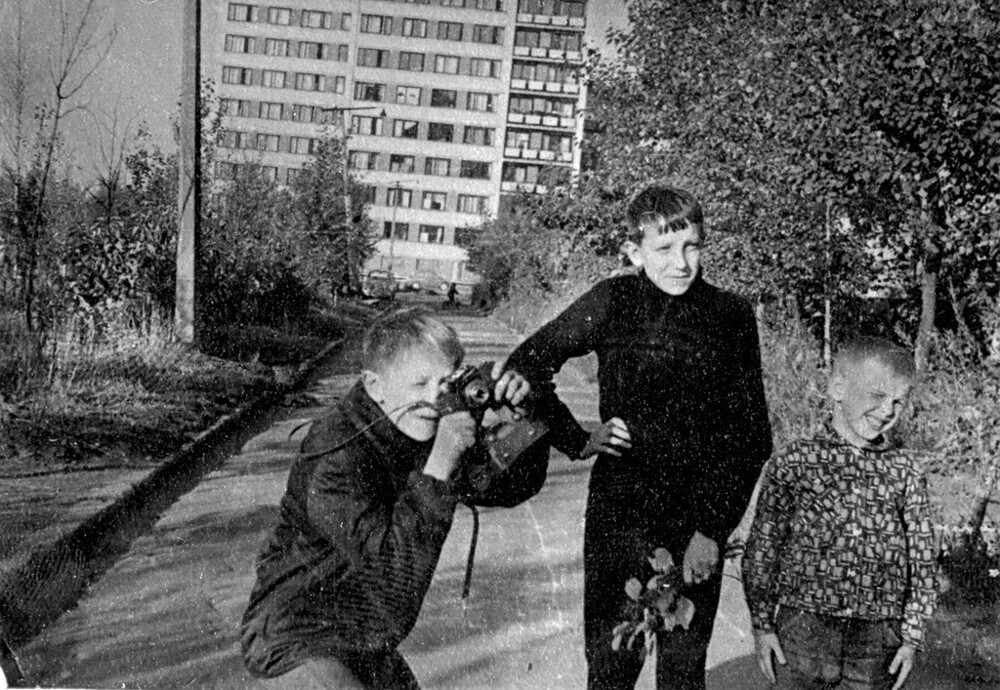 «Ребята с нашего двора». Ленинград. 1 июня 1970 года. Фотограф А. Андреев.