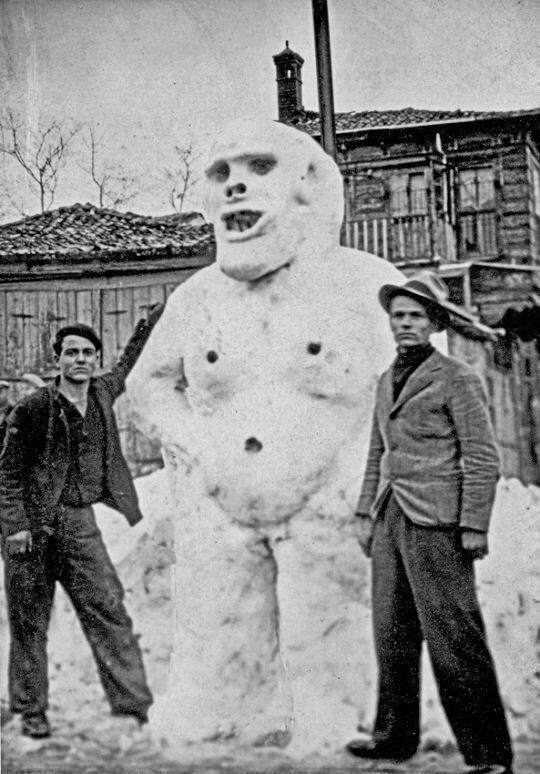 Капсулы времени: истории, спрятанные в старых альбомах