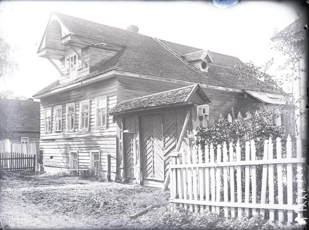 Дом с мезонином, Никольское, Ленинградская область, 1925. Автор Беликов А. А.
