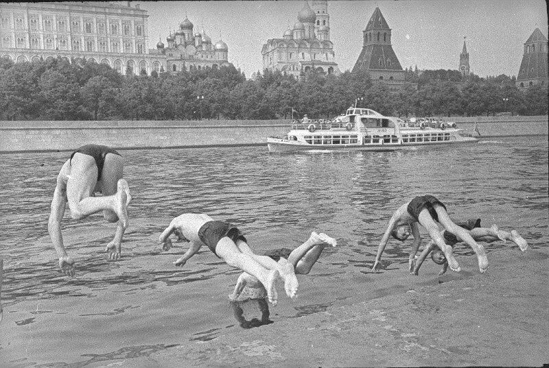 Жара, 1960 год, Москва. Автор фото-Юрий Кривоносов