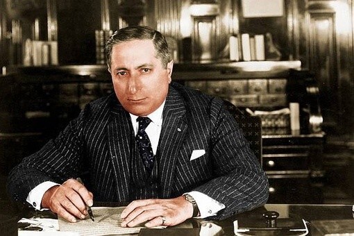 "Я буду давать им награды, и они сделают для меня всё": зачем Луис Б. Майер придумал "Оскар"