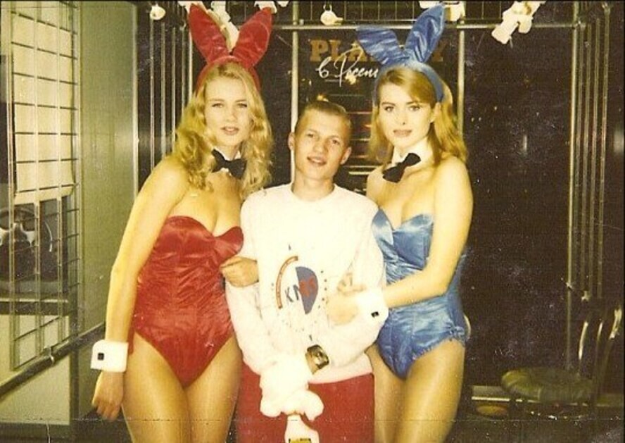 На презентации первого в России журнала "PlayBoy", 1995 год