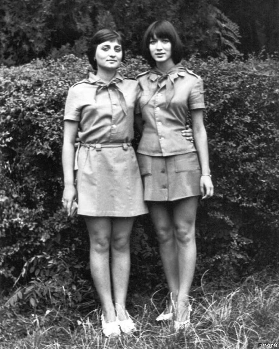 Молодые пионервожатые в 1970-е