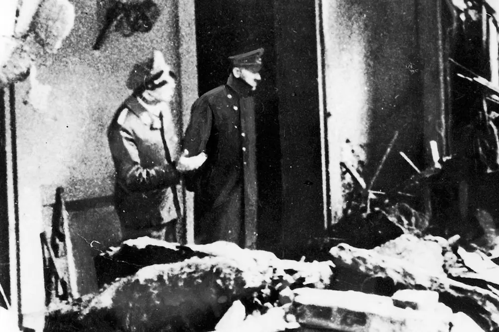 СМИ показали челюсть Адольфа Гитлера, хранящуюся в архиве ФСБ