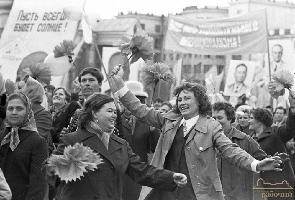 Интересные фотографии времен СССР (30/04/2025)