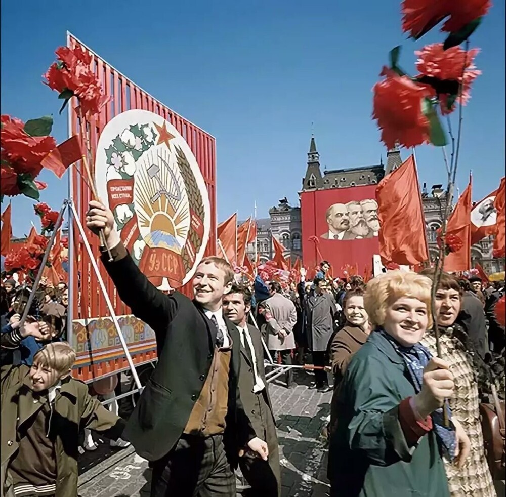Интересные фотографии времен СССР (30/04/2025)