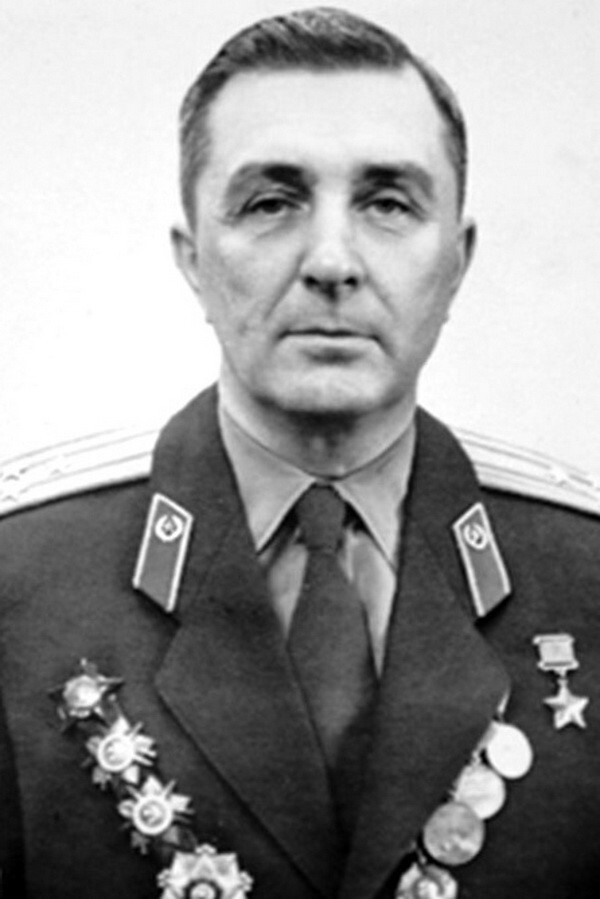 Люди из стали. Сергей Борзенко