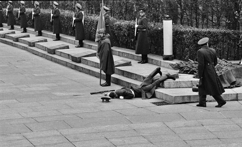 Киев, 6 ноября 1993 года.