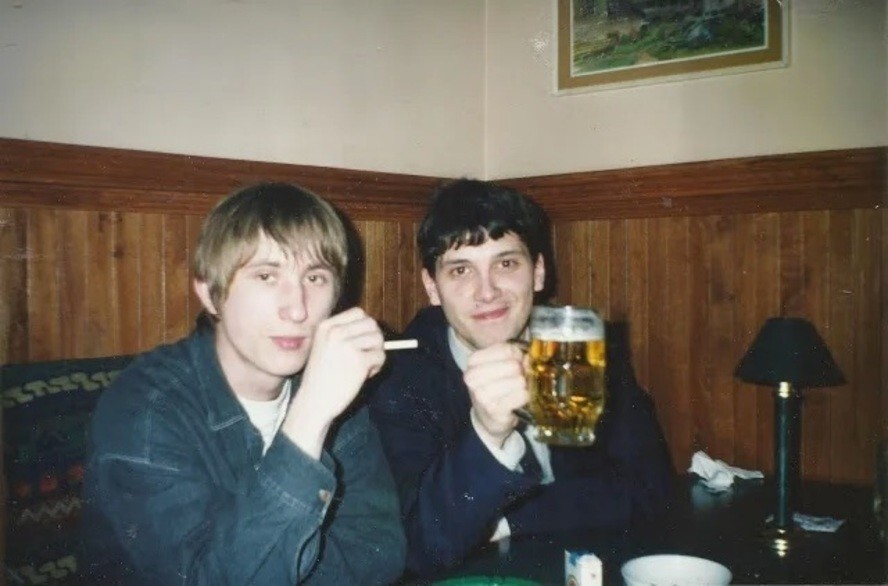 Михей и ШЕFF в питерском клубе «Нора» на Лиговке, 1997 год.