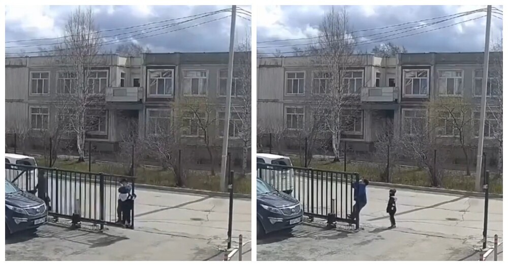 В Свердловской области ребёнка «зажевали» автоматические ворота, на которых он катался