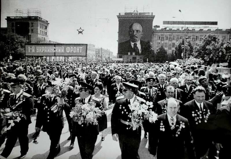 Всех с наступающим днём Великой Победы!