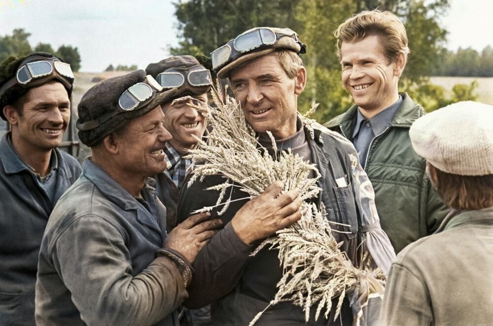 Подборка простых и потрясающих фотографий эпохи СССР