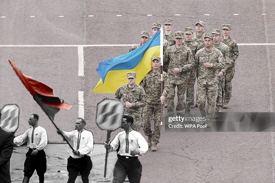 Без оружия и даже без ремней, словно арестованные на гауптвахте