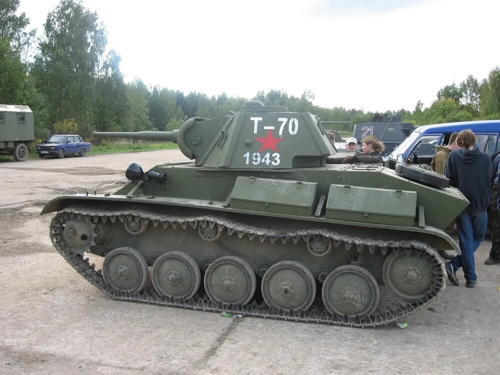 Легкий танк Т-70
