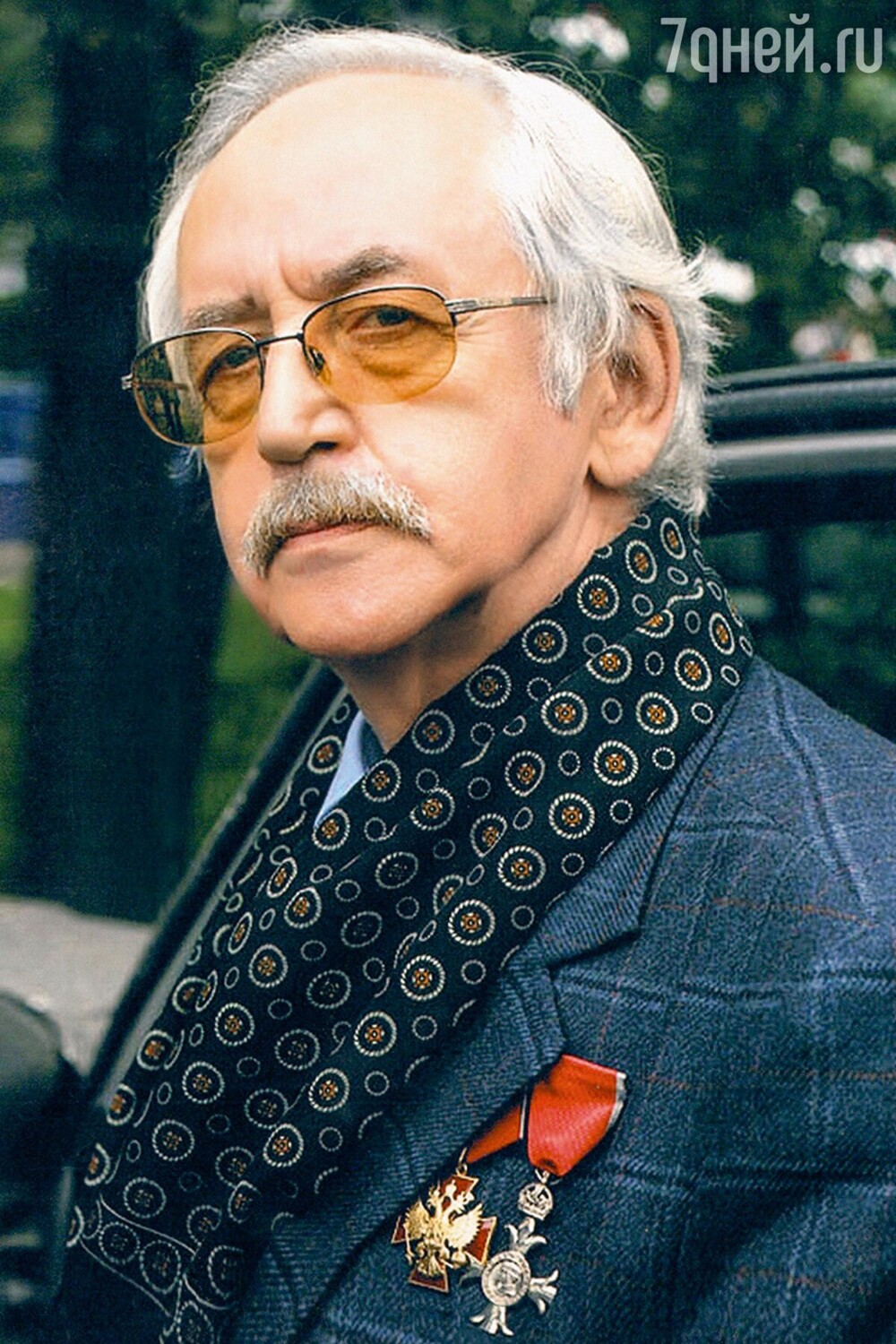 Василий Ливанов  