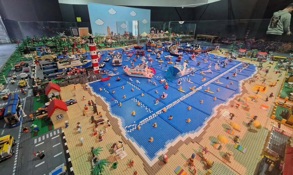 Как выглядит самая большая в мире LEGO-диорама