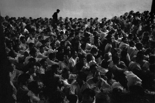 Лахор, Пакистан, зрители ночью, 1952 год.