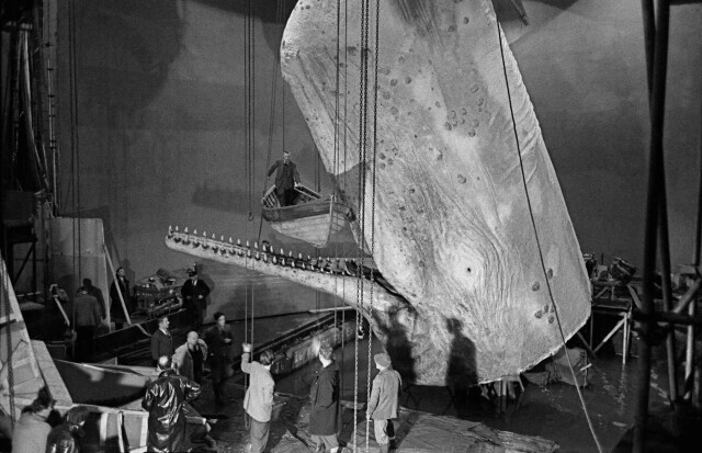 Англия, Elstree Film Studios, съемки фильма Моби Дик, 1955
