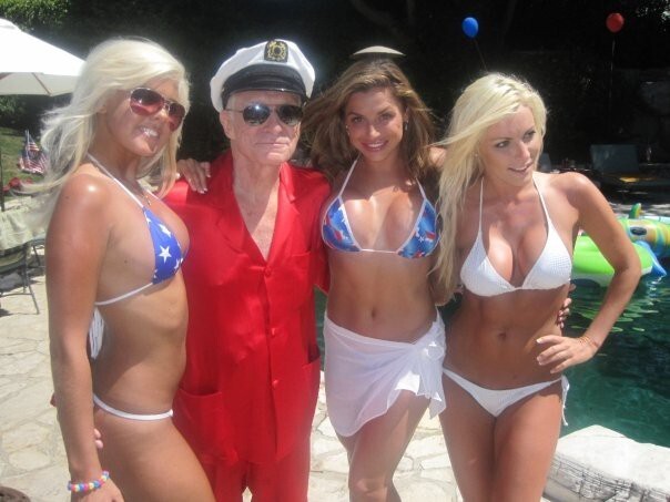 Модель Playboy вынуждена жить на улице
