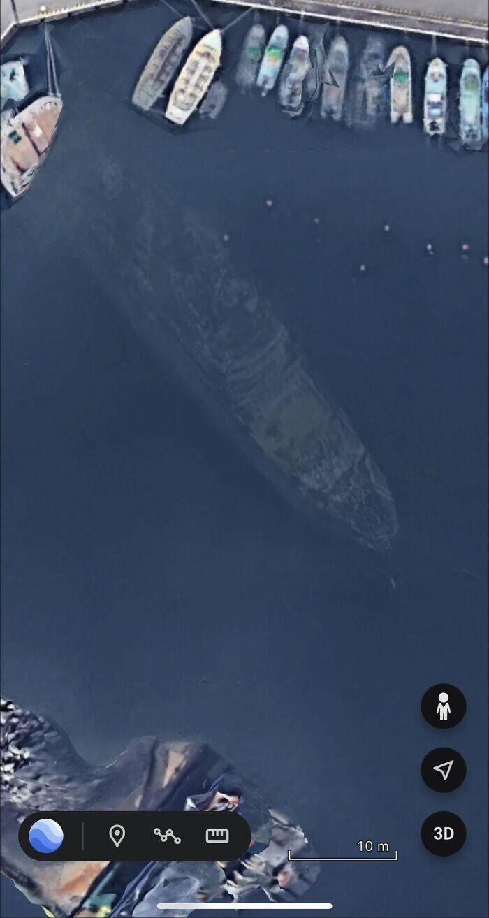 27. В глубине 34°41'18 «N 139°26'14 »E