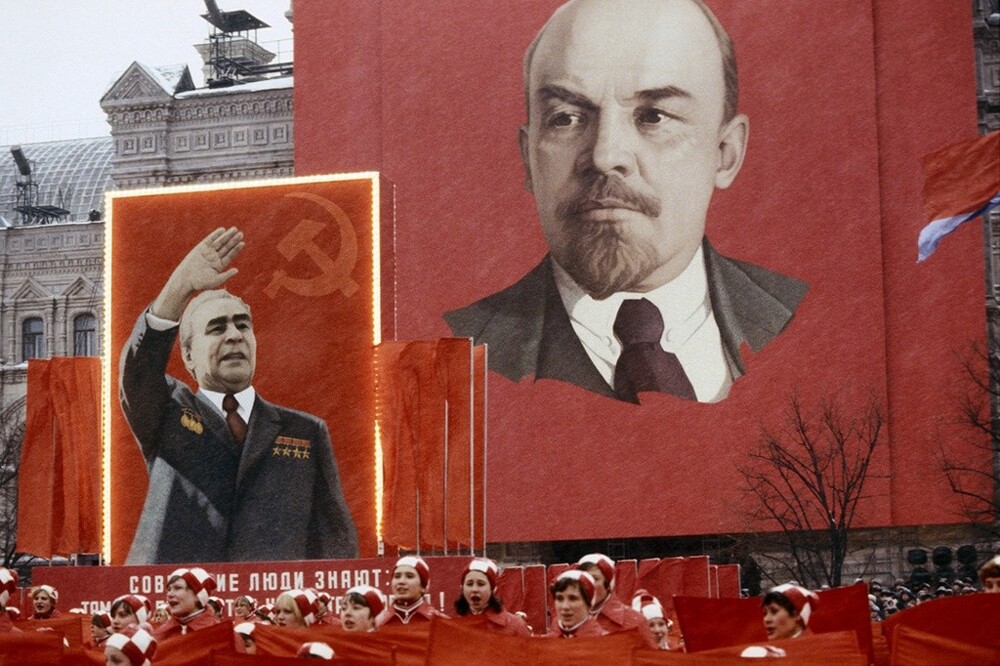 Первомай. 1 мая 1981 года. Автор: Юрий Абрамочкин. Москва.