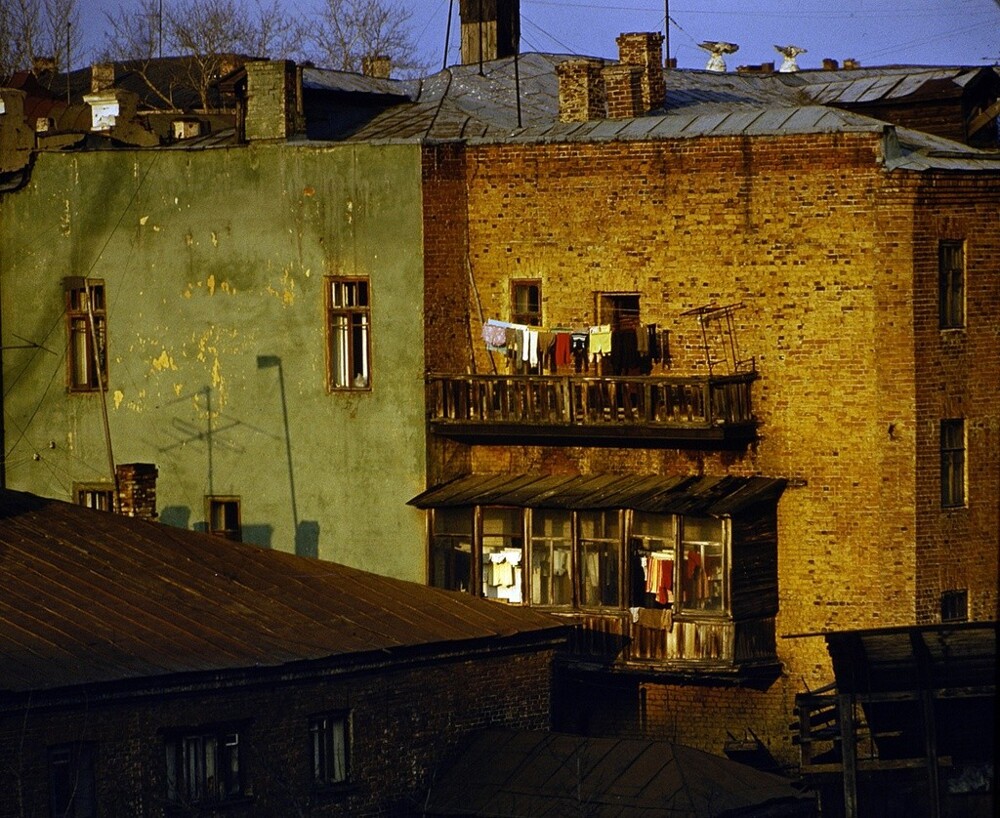 Перед заходом солнца. 1984 год. Автор: Рустам Мухаметзянов. Казань.