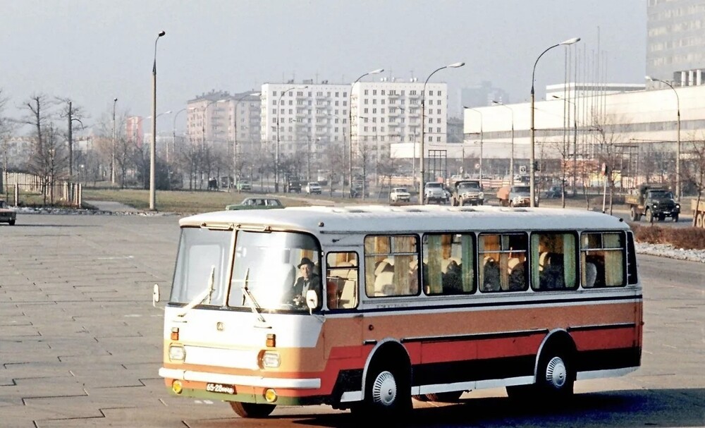 ЛАЗ-697Н Турист