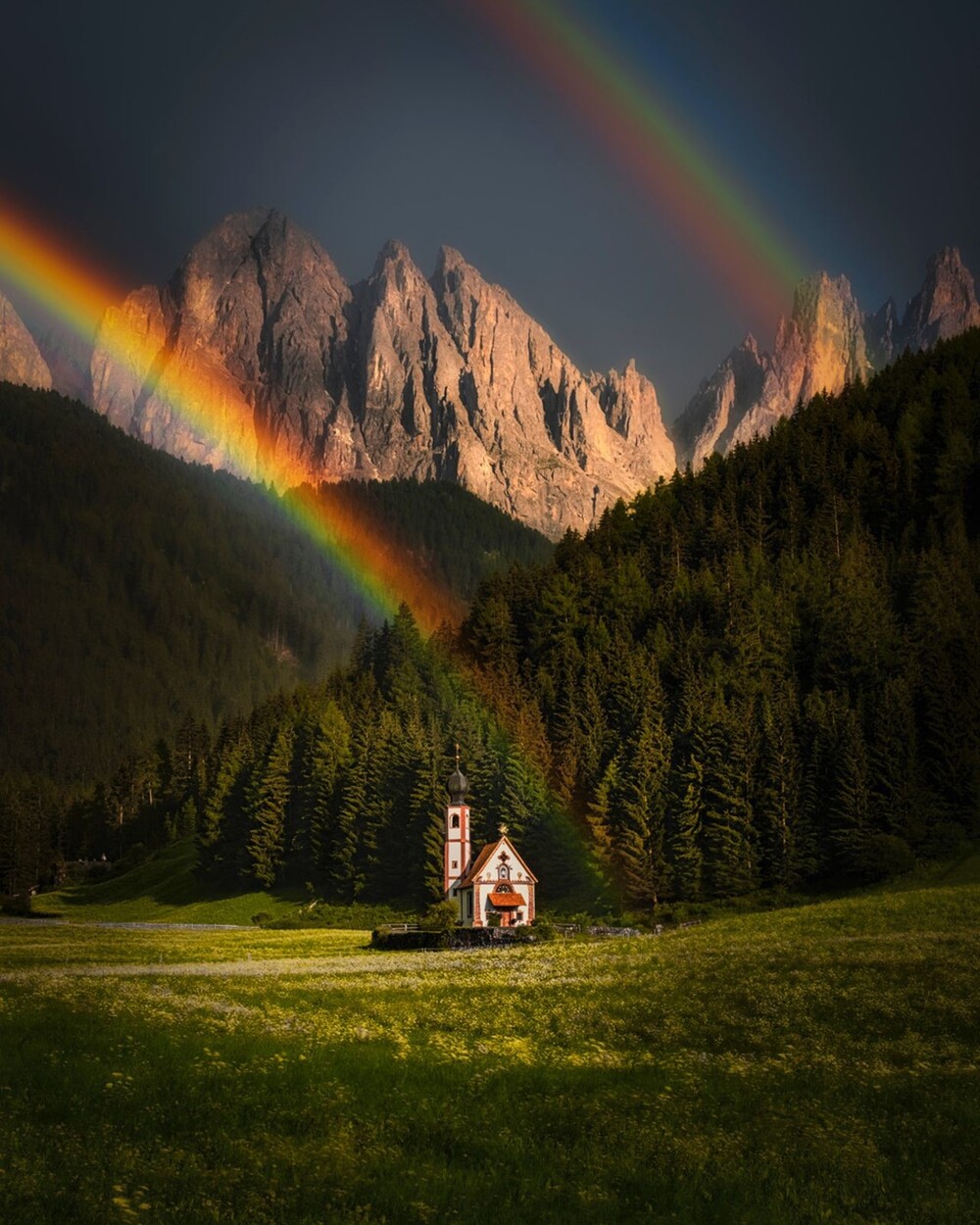 Фотоработы Мойзес Кугат