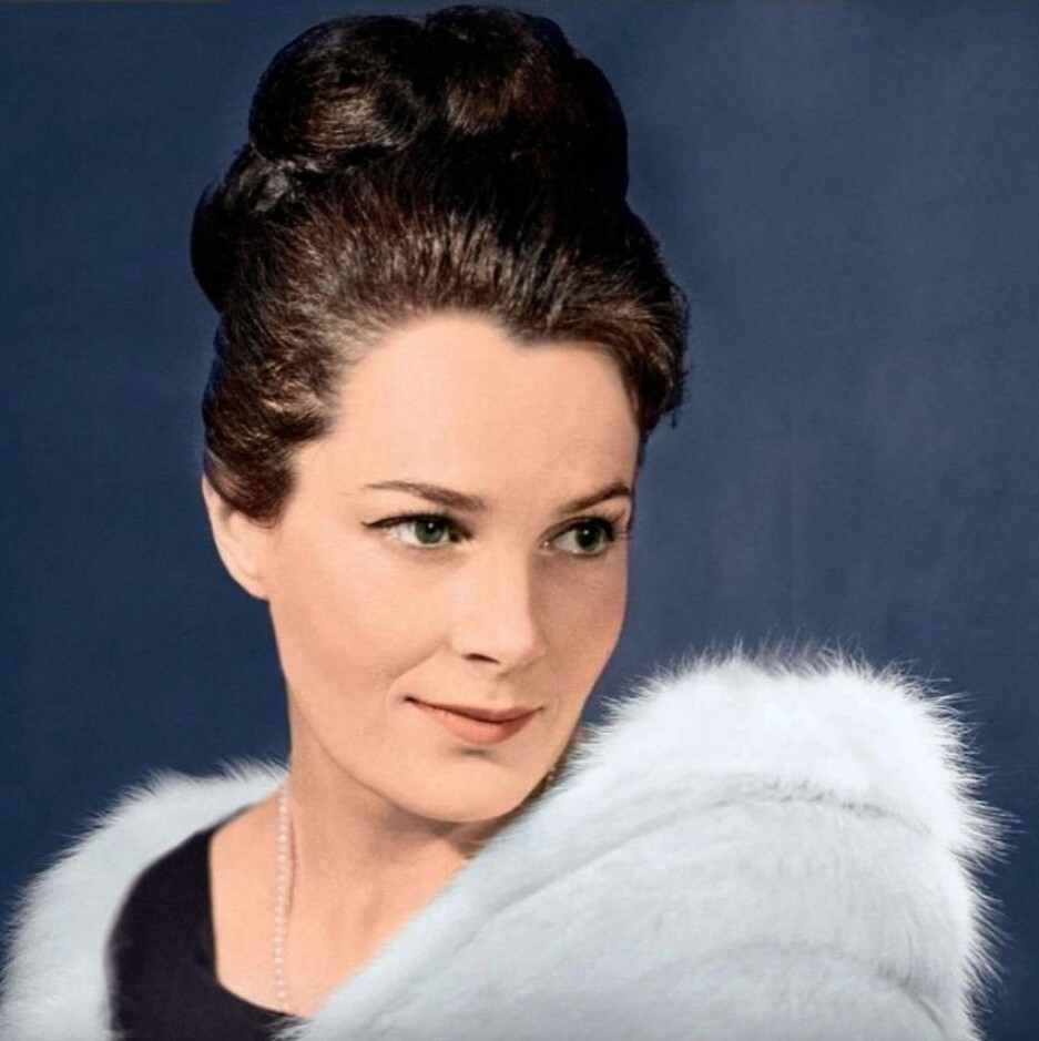 Элина Быстрицкая