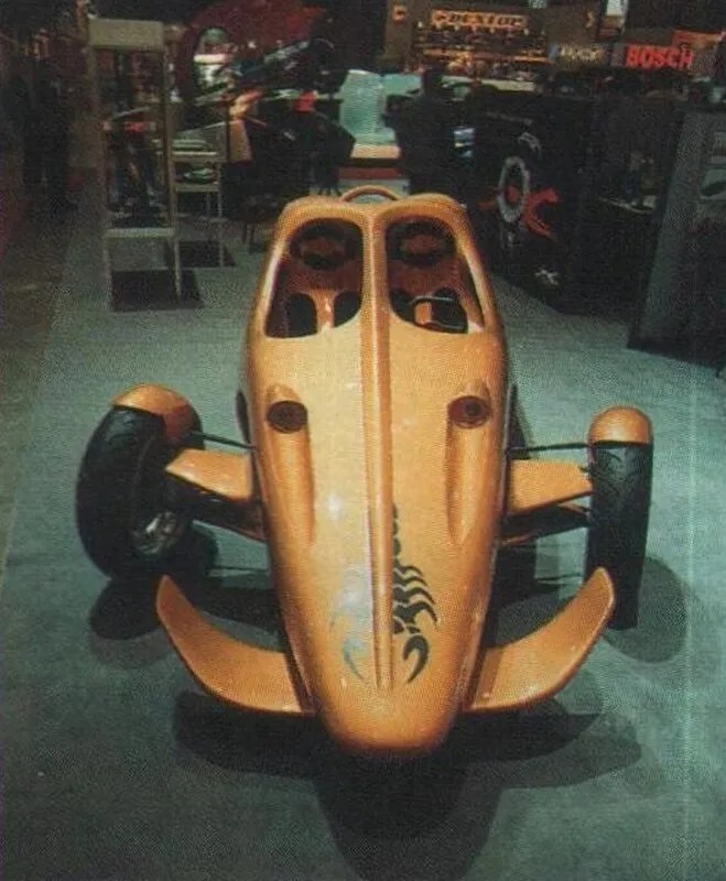 Bi-Moto Front View