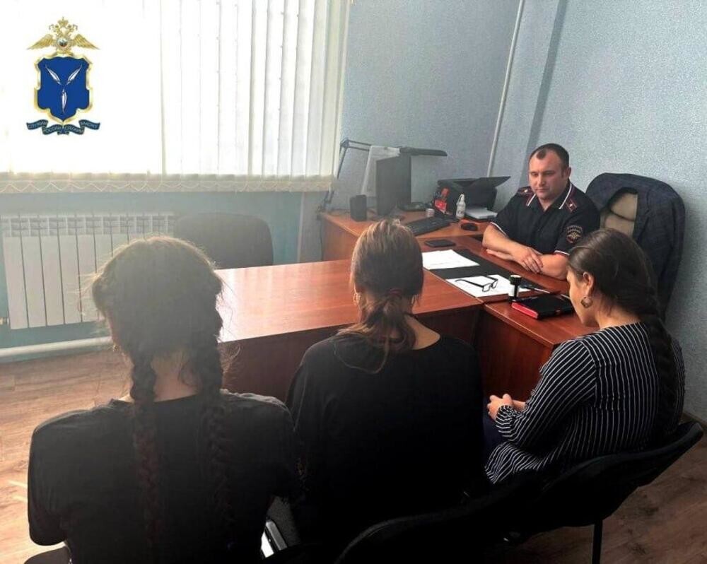 В Саратовской области цыганки посушили одежду над Вечным огнём и поплатились