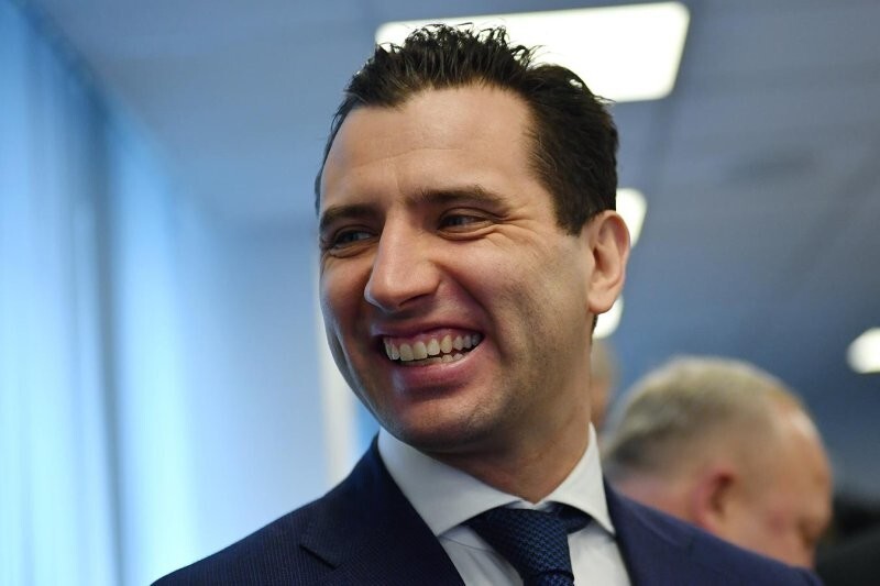Хоккейный клуб СКА уволил главного тренера Романа Ротенберга из-за неудовлетворительных результатов