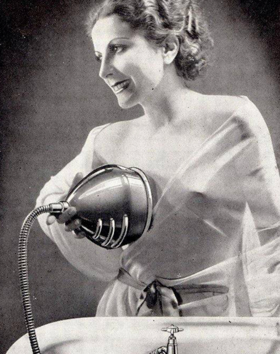 Мойка-массажер, который женщины использовали для груди, 1930-й