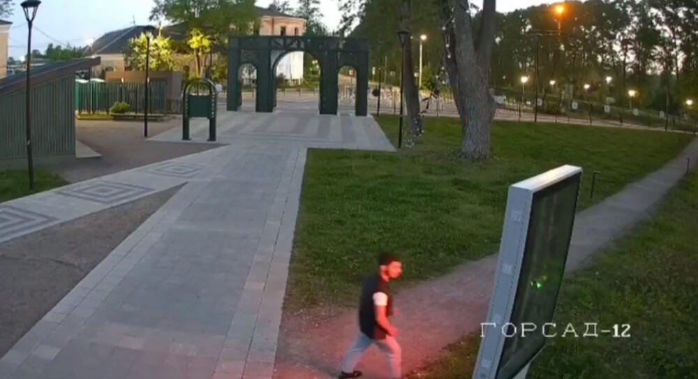 Пьяный вандал пытался сломать городское имущество в Тверской области