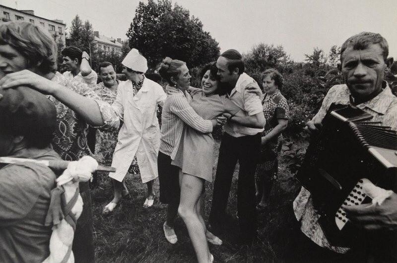 Веселье, 1976.