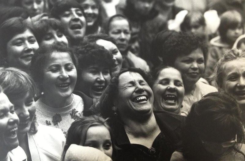 Смех, 1977.