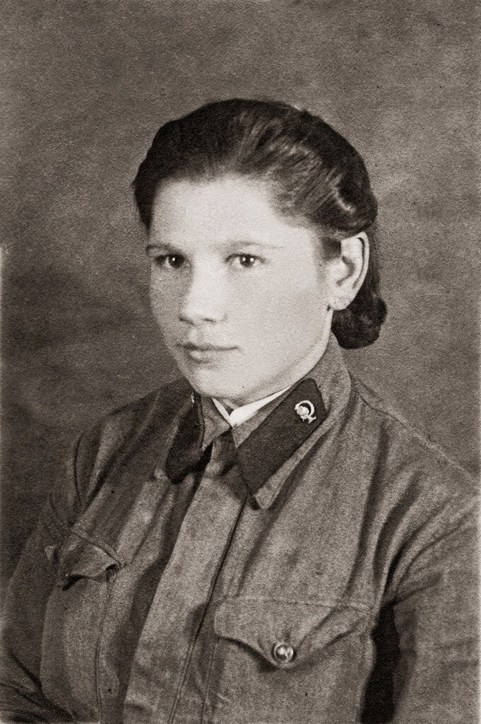 Медсестра Анна Текина