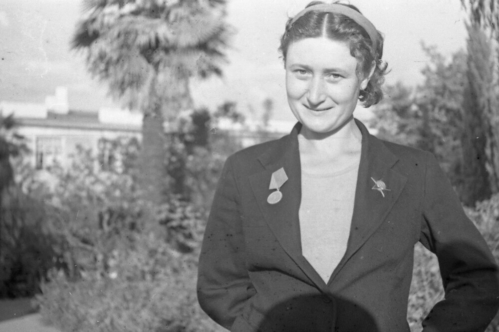 Капитан медслужбы Ольга Григорьевна Приходько. Весна 1944 года.