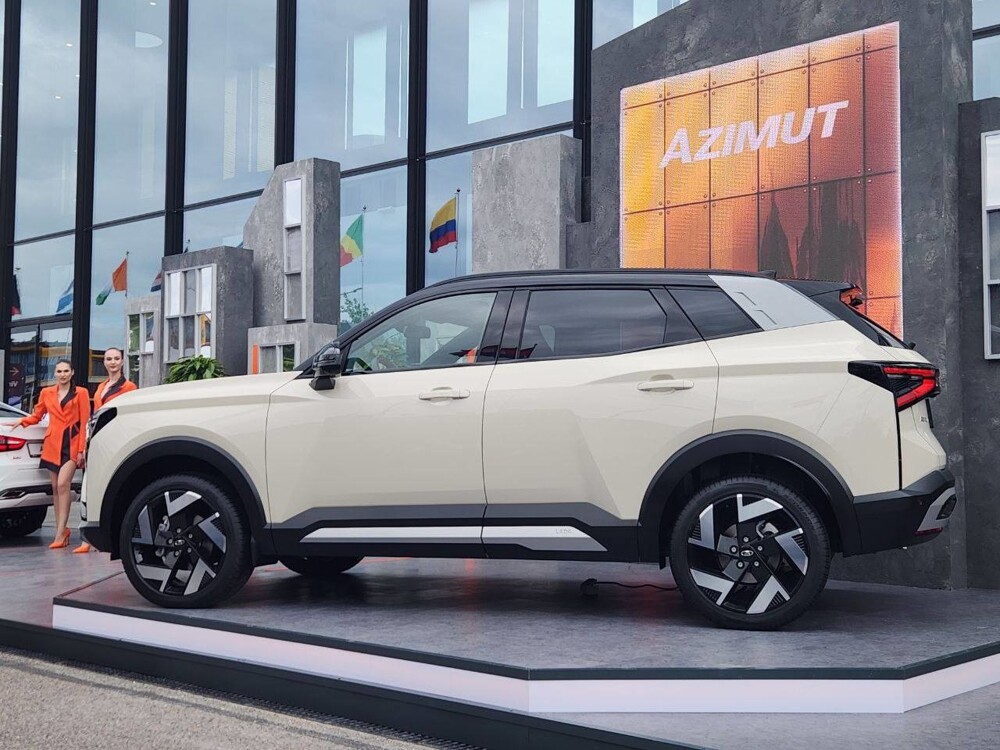 АвтоВАЗ показал свой первый кроссовер