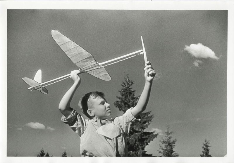 Авиамоделист. 1947 год. Автор: Сергей Васин