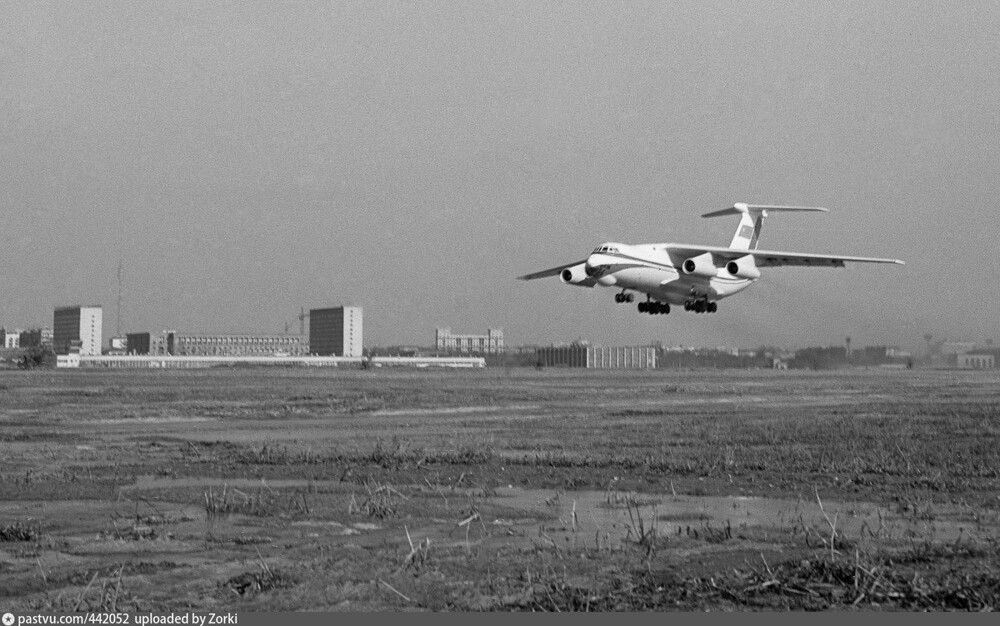 25 марта 1971 года. Первый взлет Ил-76 с Центрального аэродрома имени Фрунзе на Ходынском поле.