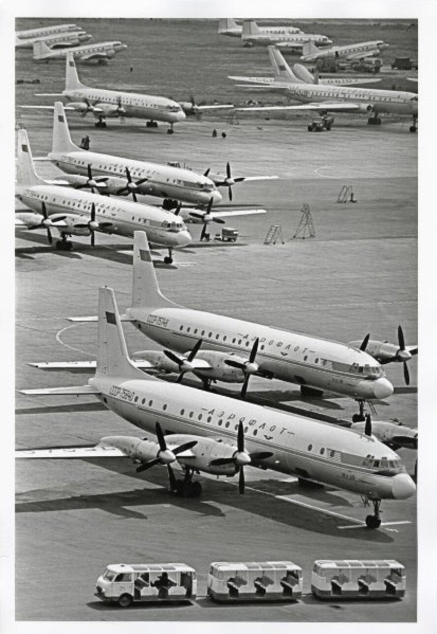 Аэропорт Внуково. 1964 год. Автор: Евгений Умнов.