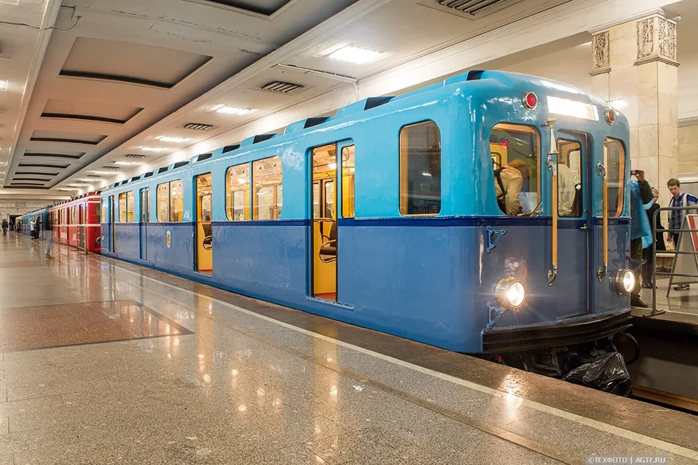 Эволюция вагонов московского метро с 1935 до 2025 года