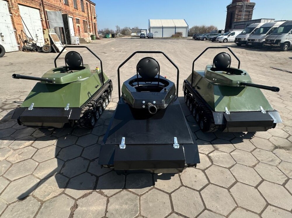 Поляки решили усложнить пейнтбол танками