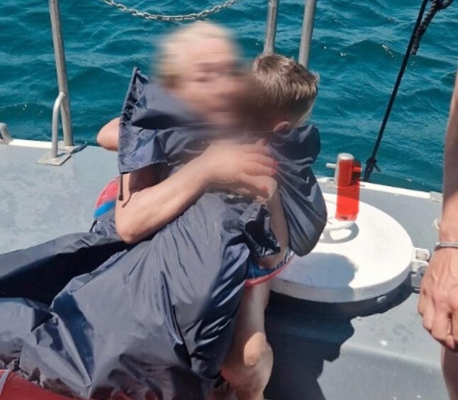 В Италии спасли ребёнка, уплывшего в море на надувном матрасе