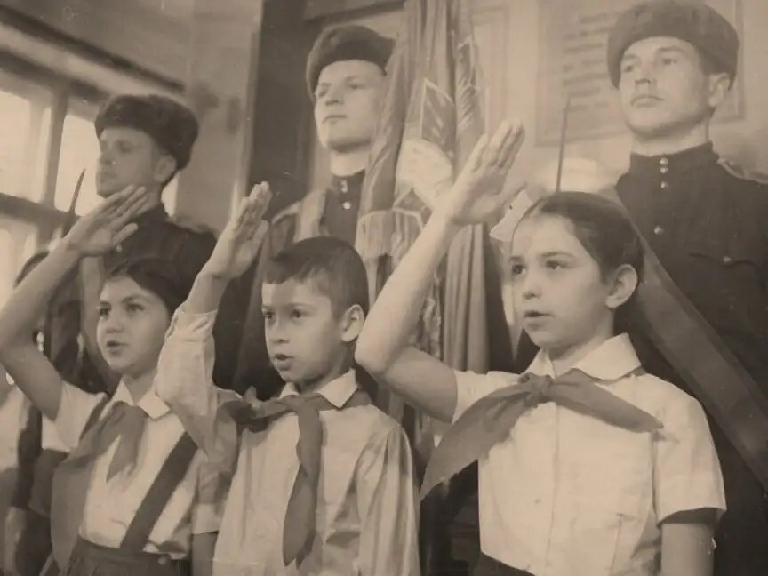 Взвейтесь кострами...1