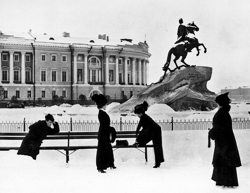 Сенатская площадь 