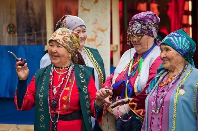 Кумандинцы, люди-лебеди